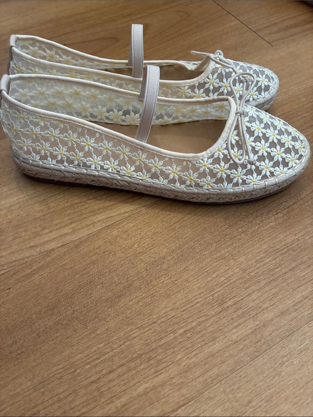 Madden Girl Cream Lace Espadrille Ballet Flats with Bow - Picture 4 of 10